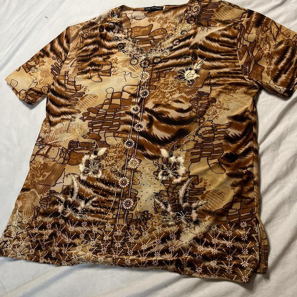 T-C FASHION EMBELLISHED BOHO TOP